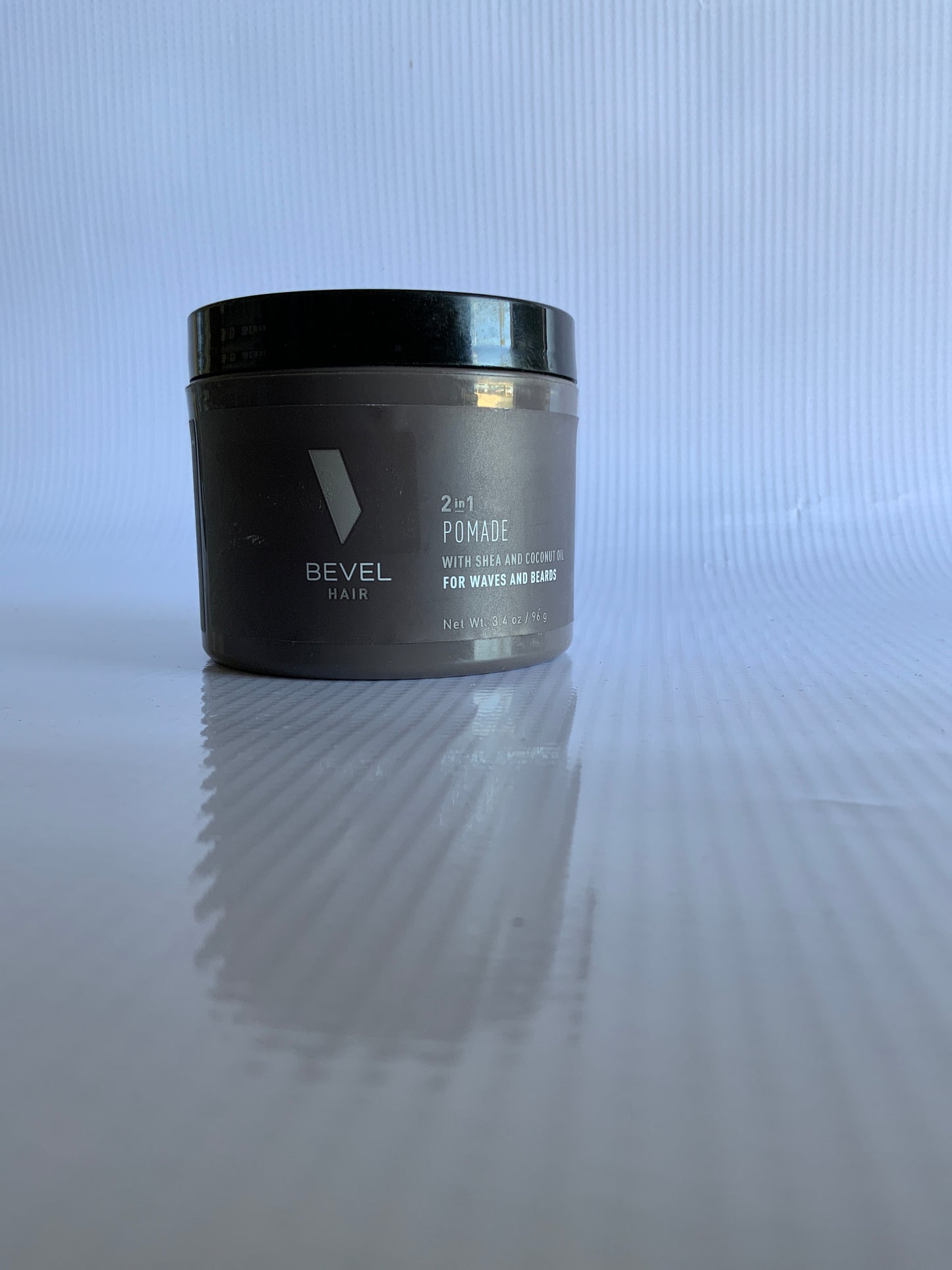 Bevel 2 in 1 Pomade